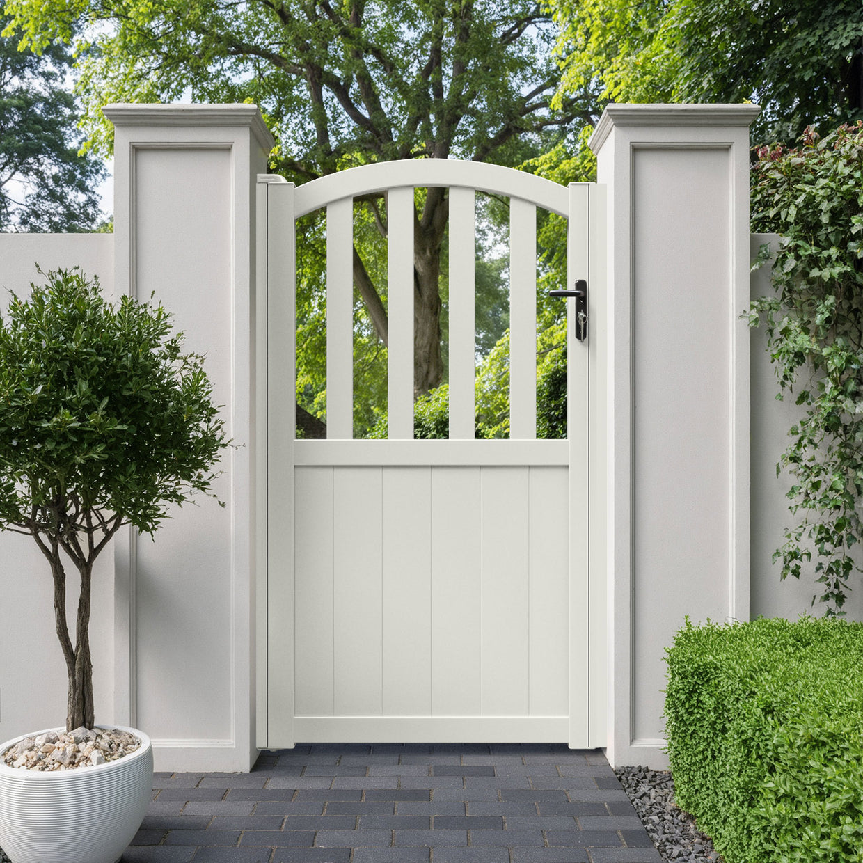 Heritage Aluminiun Ashford High Curve Pedestrian Gate