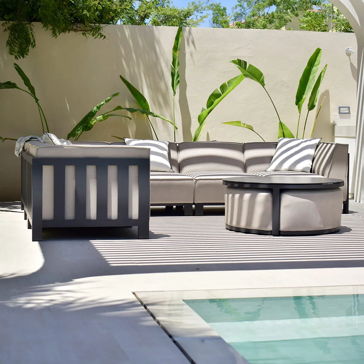 Lyon Aluminium Medium Corner Sofa Set