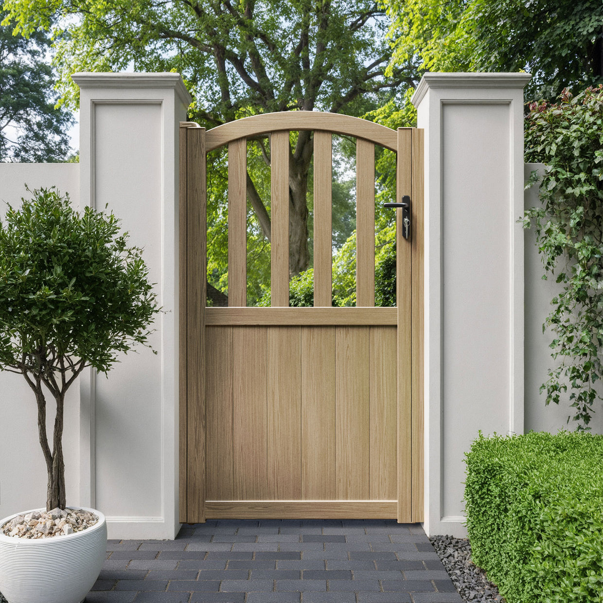 Heritage Aluminiun Ashford High Curve Pedestrian Gate
